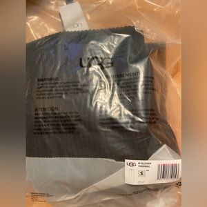 Brand new uggs black glover thermal joggers
